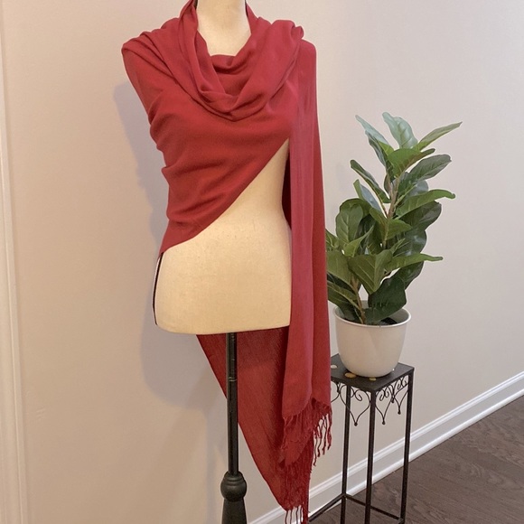 Pashmina Scarf Shawl Cape Wine Color EUC - Picture 4 of 5
